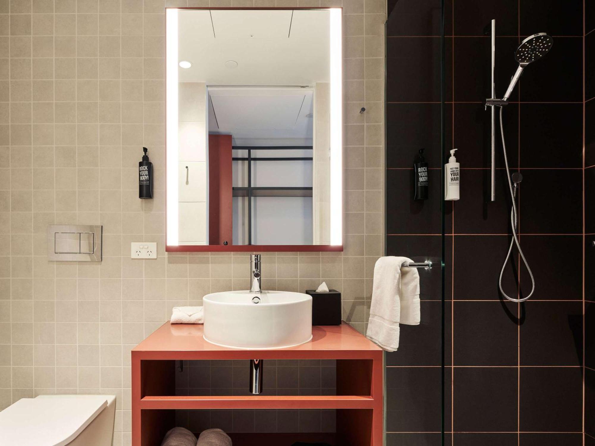 Hotel Ibis Styles Melbourne Airport Exterior foto